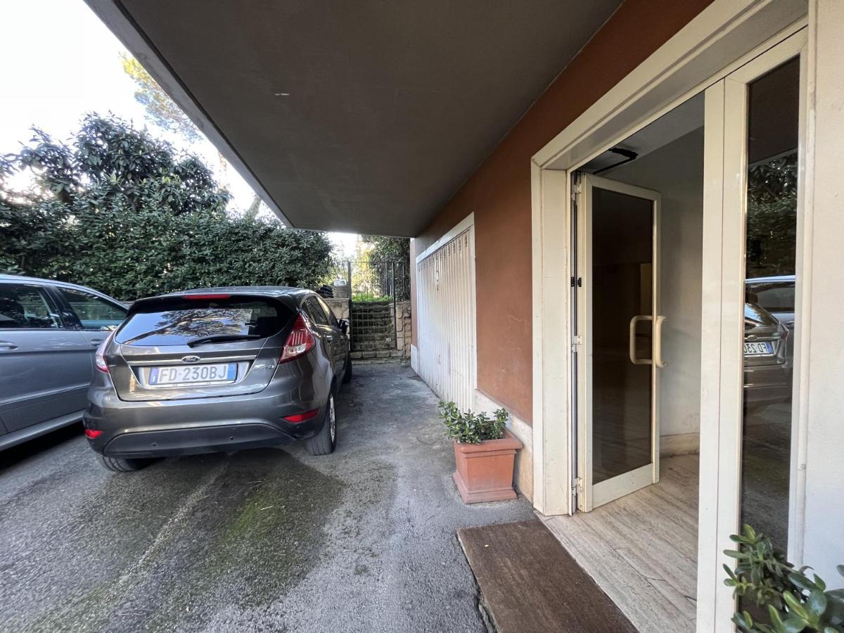 Monolocale A Mostacciano Apartamento Roma Exterior foto